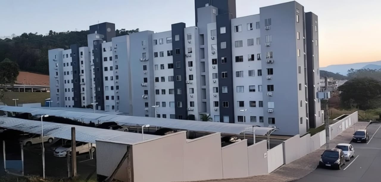 Apartamento à venda no Jaraguá 99: 