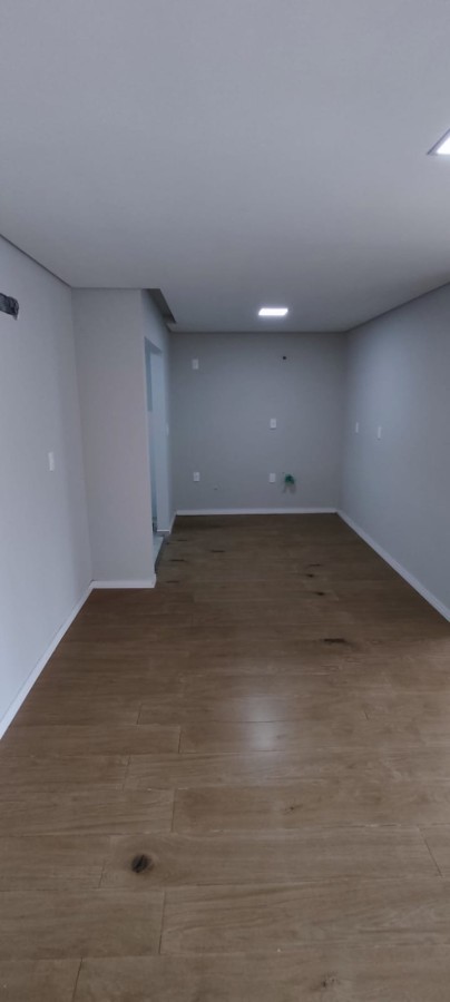 Casa à venda no Jaraguá 84: 