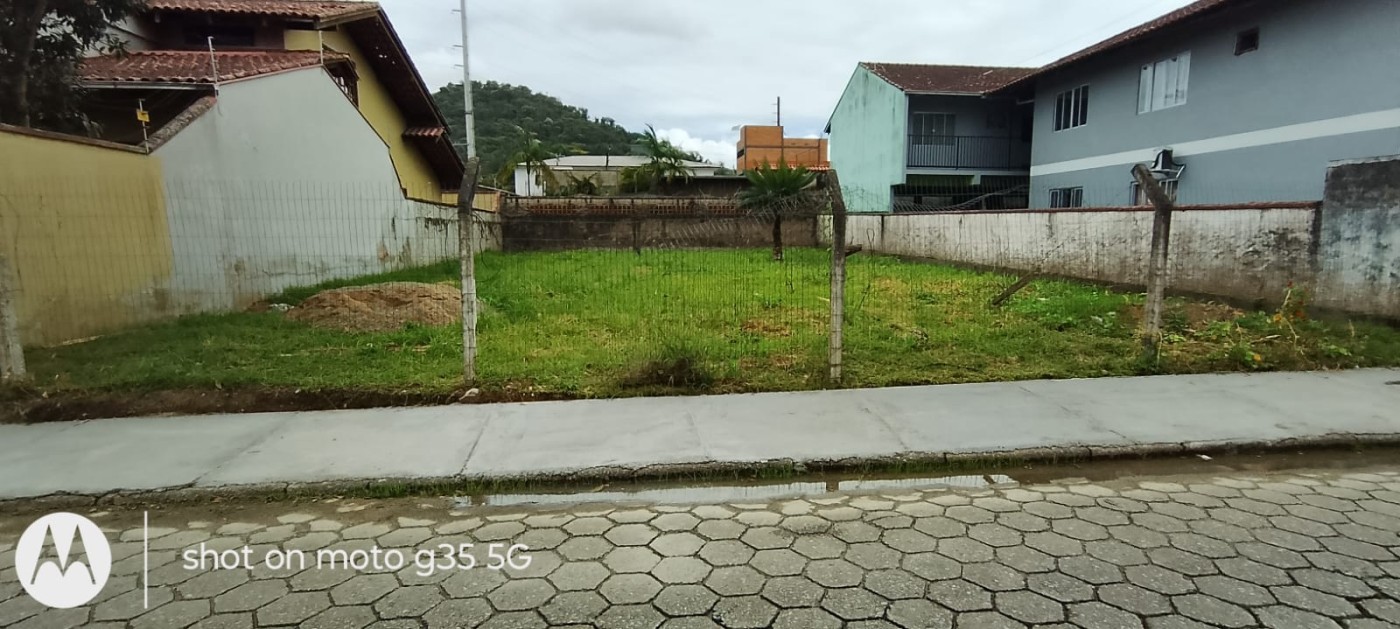 Terreno à venda no Água Verde: 