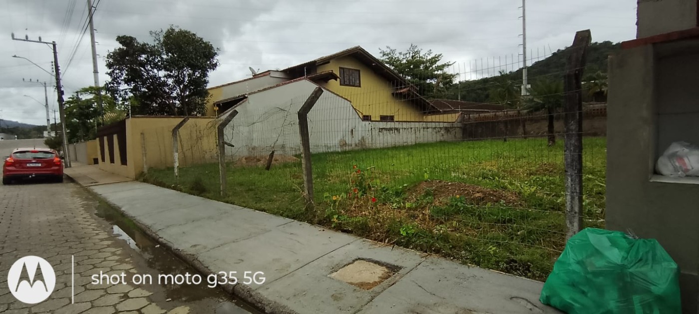 Terreno à venda no Água Verde: 