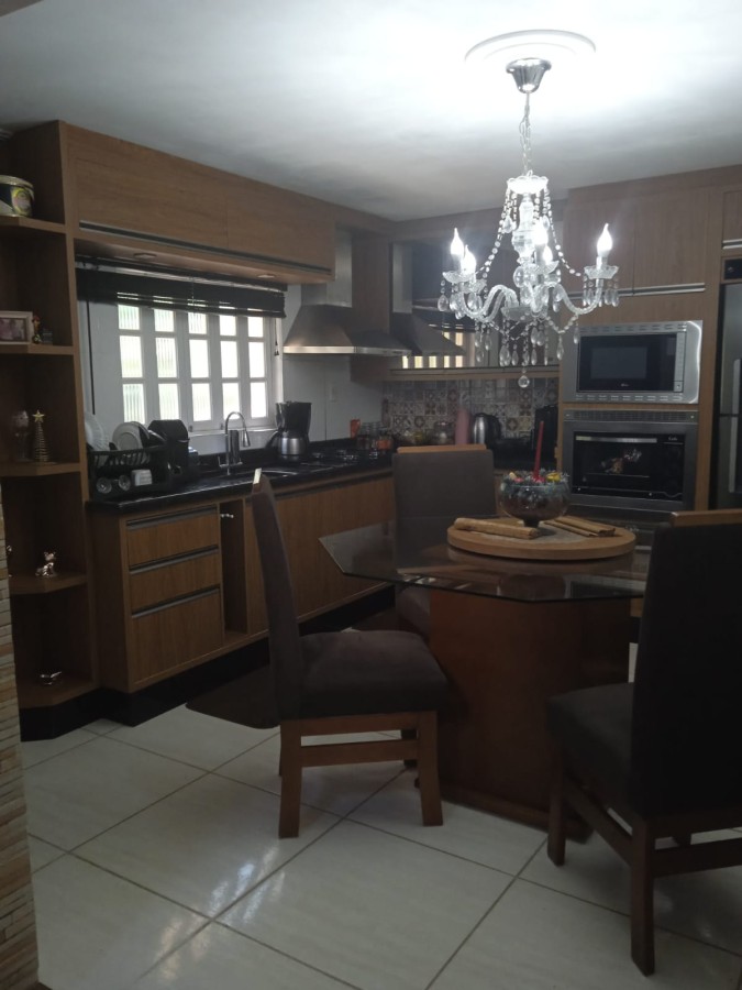 Casa à venda no Amizade: 