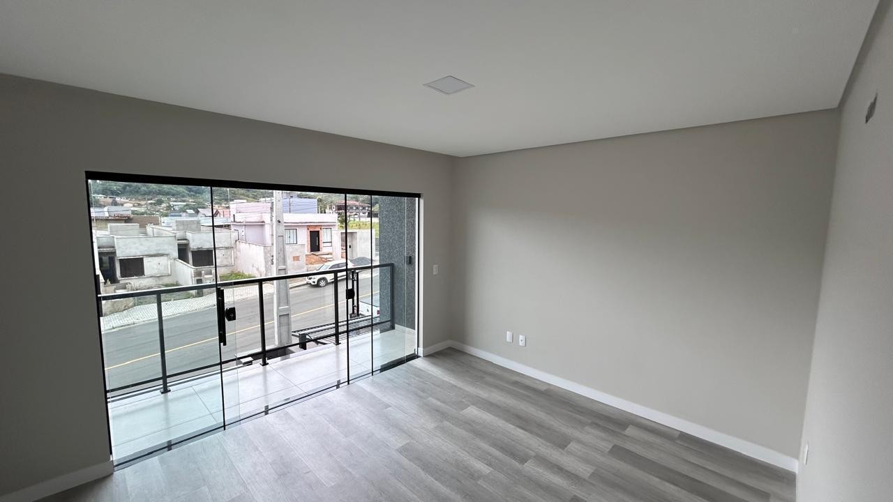 Casa à venda no Três Rios do Norte: 