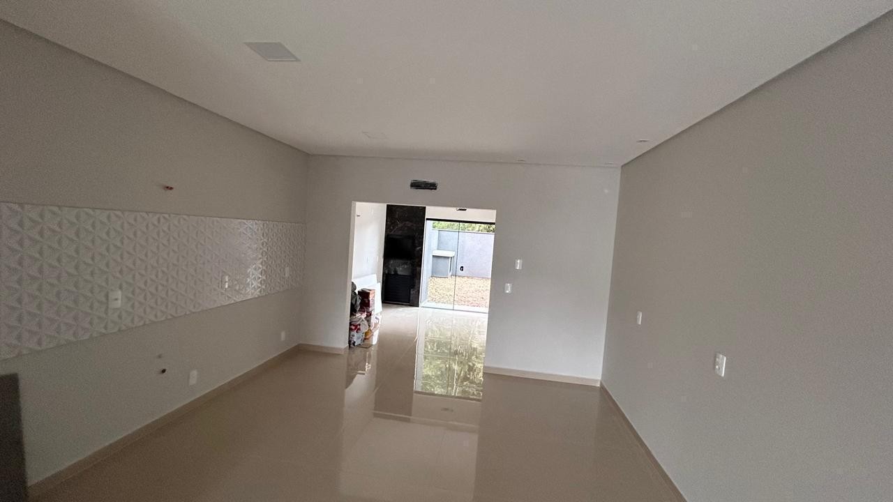 Casa à venda no Três Rios do Norte: 