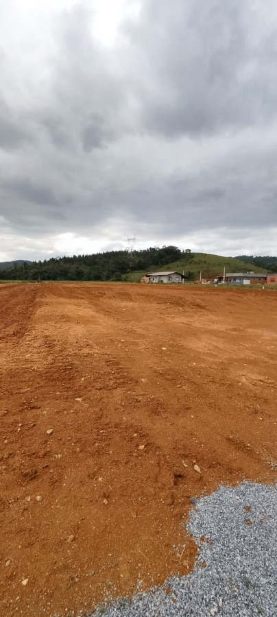 Terreno à venda no Guamiranga: 