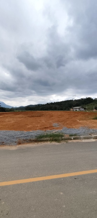 Terreno à venda no Guamiranga: 