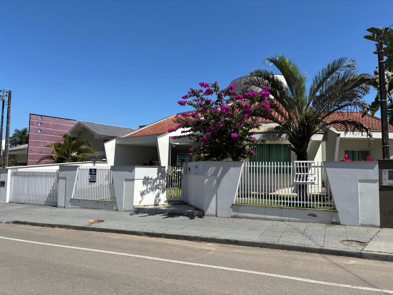 Casa à venda no Amizade: 