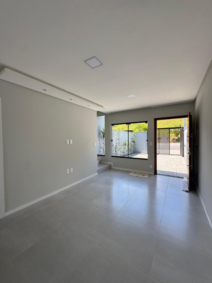 Casa à venda no Três Rios do Norte: 