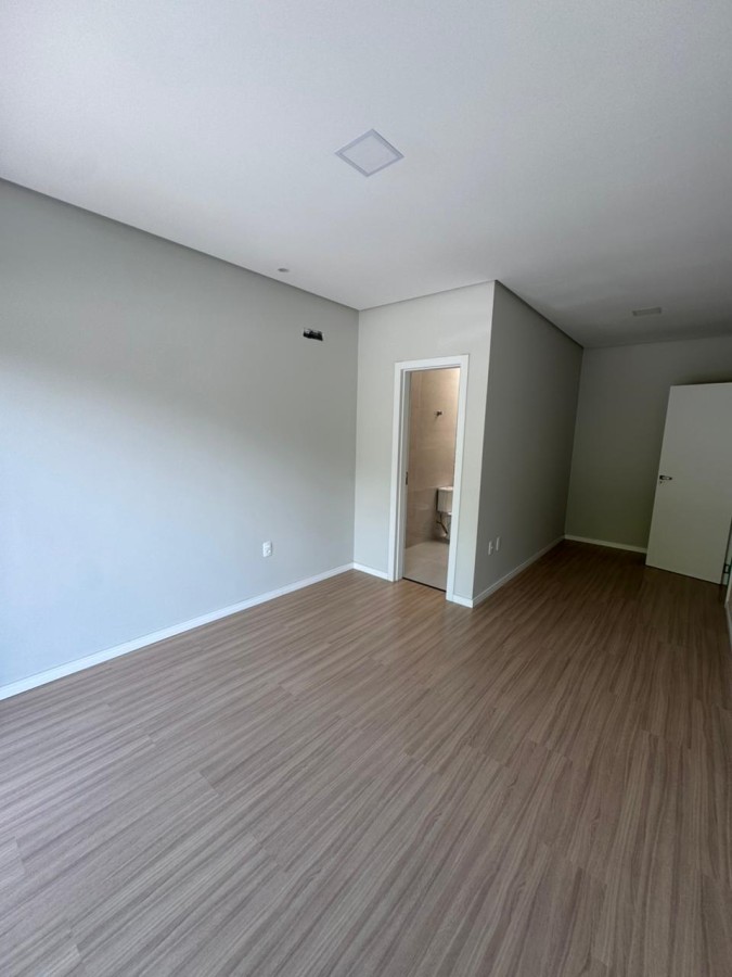 Casa à venda no Três Rios do Norte: 