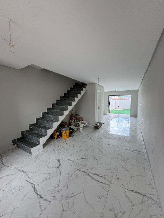 Casa à venda no Jaraguá Esquerdo: 