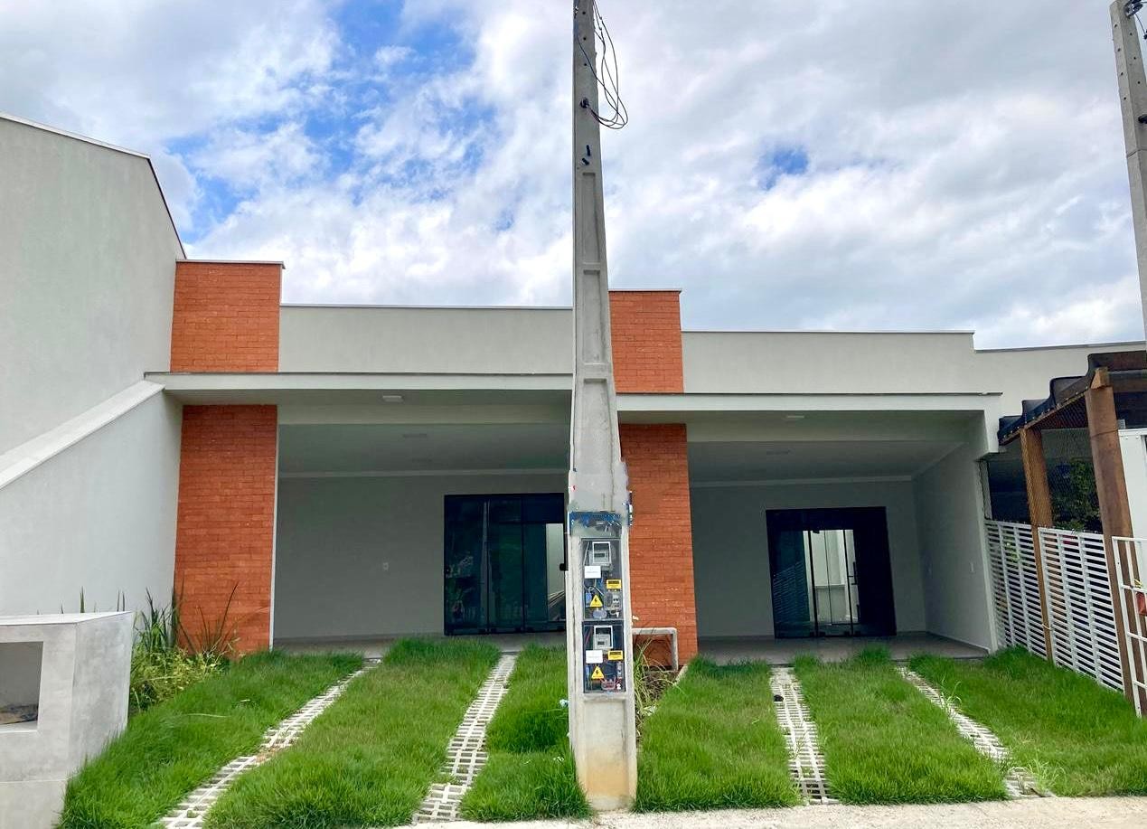 Casa à venda no Três Rios do Norte: 