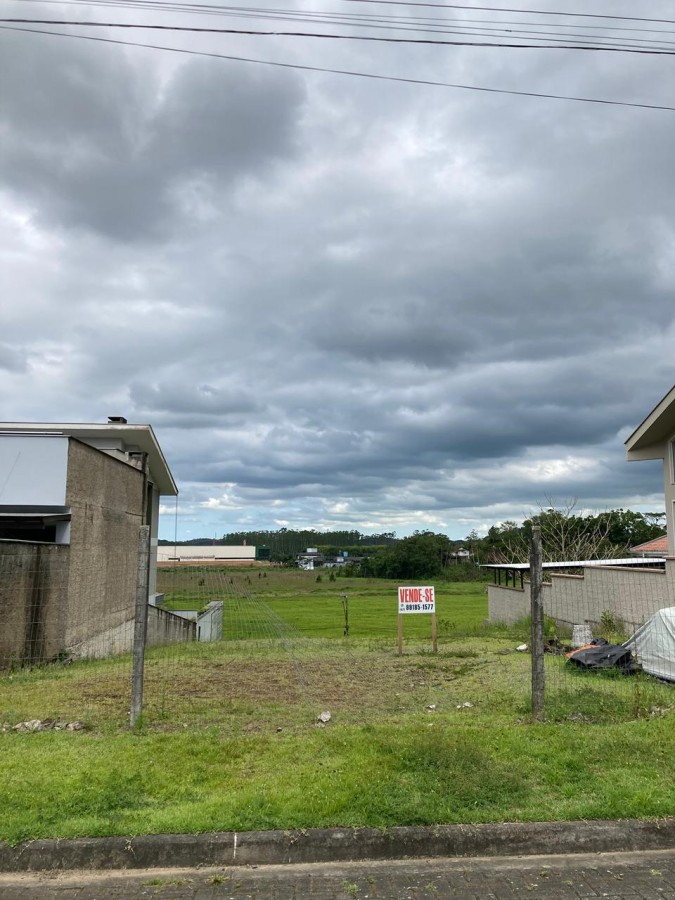 Terreno à venda no Avai: 