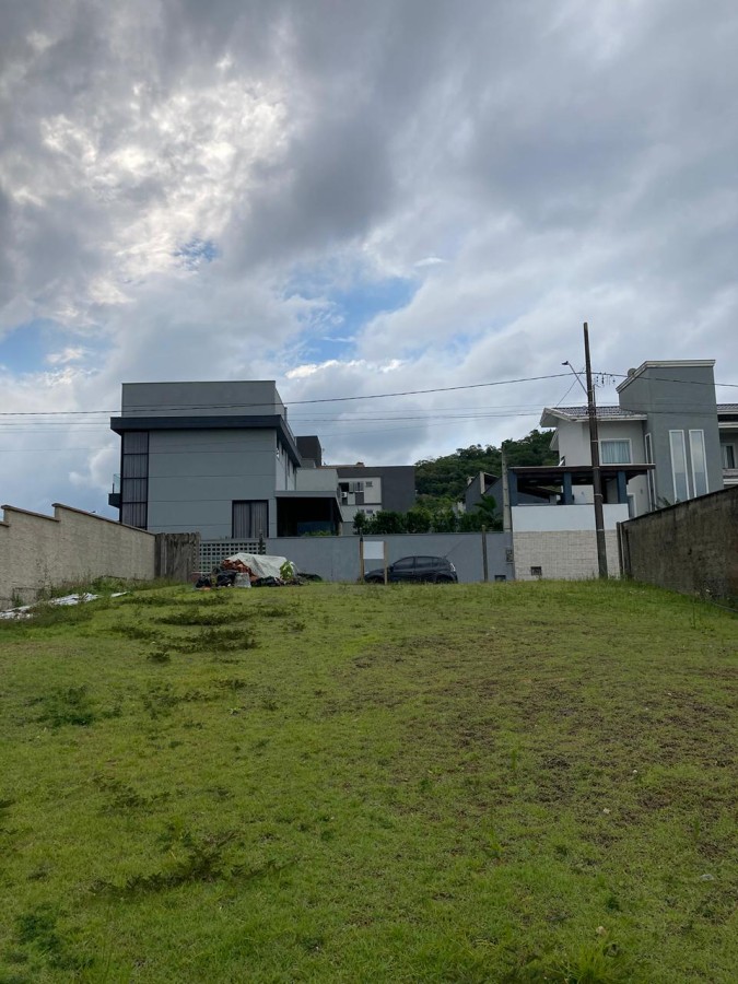 Terreno à venda no Avai: 