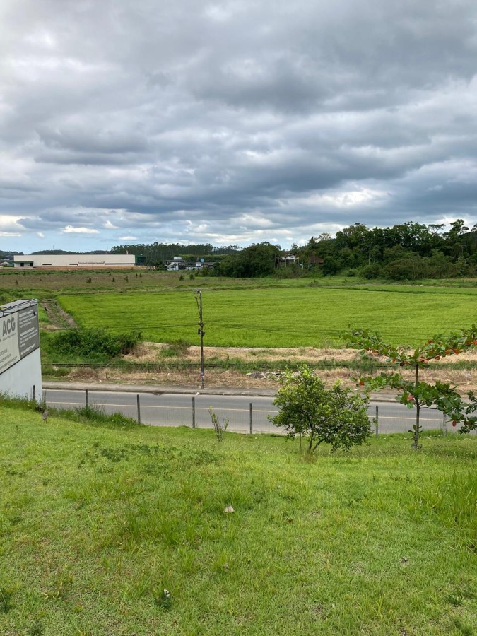 Terreno à venda no Avai: 