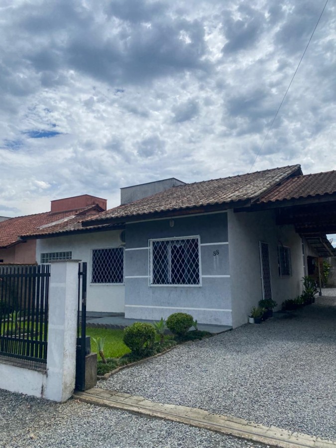 Casa à venda no Escolinha: 