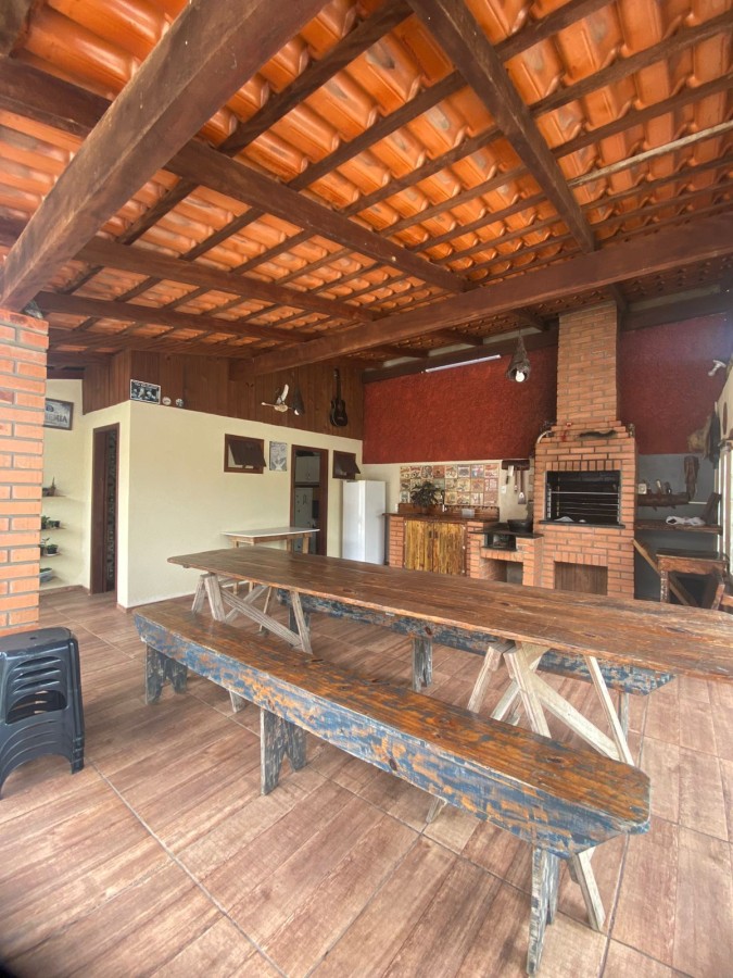 Casa à venda no Escolinha: 