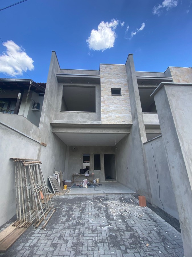 Casa à venda no Rau: 