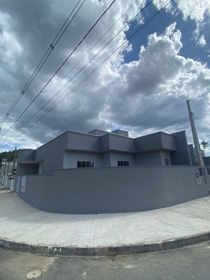 Casa à venda no Jaraguá 99: 