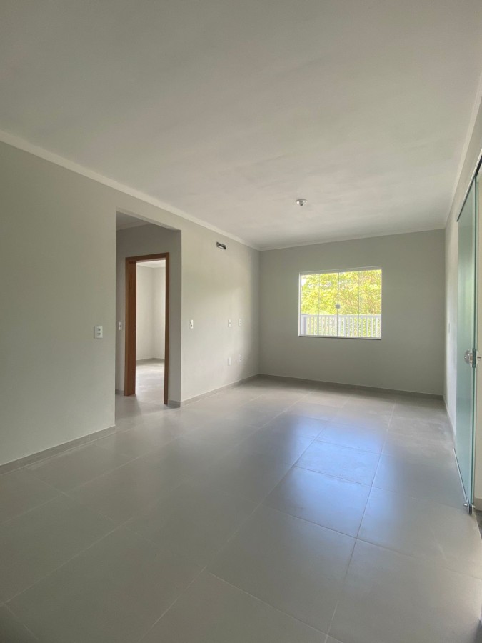 Casa à venda no Jaraguá 99: 