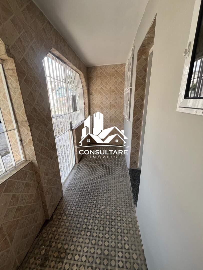 Casa para aluguel no bairro Boqueirão por 3.700,00: 