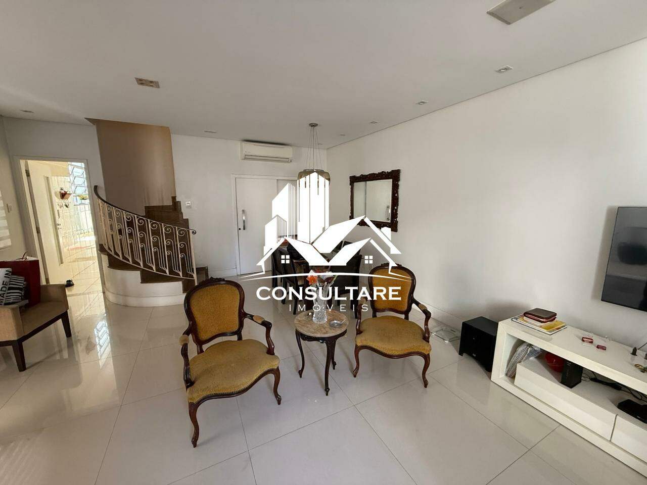 Casa à venda no bairro Ponta da Praia por 2.200.000,00: 