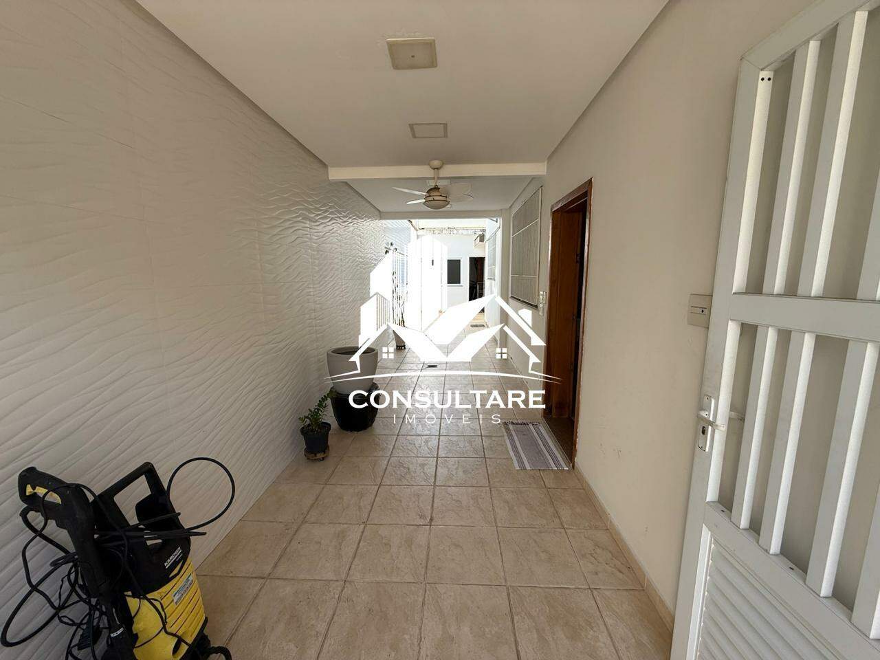 Casa à venda no bairro Ponta da Praia por 2.200.000,00: 