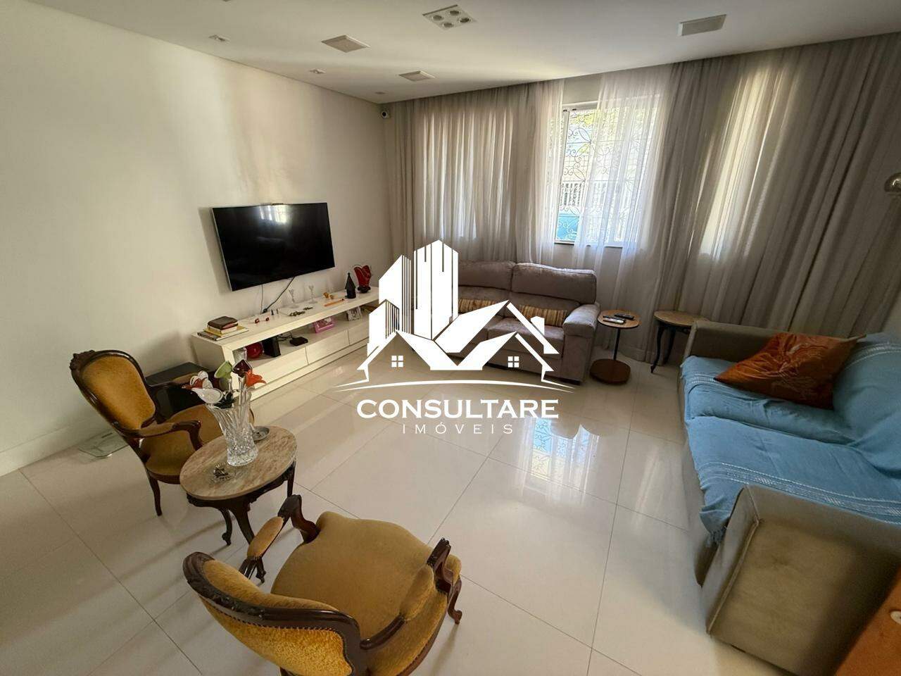 Casa à venda no bairro Ponta da Praia por 2.200.000,00: 