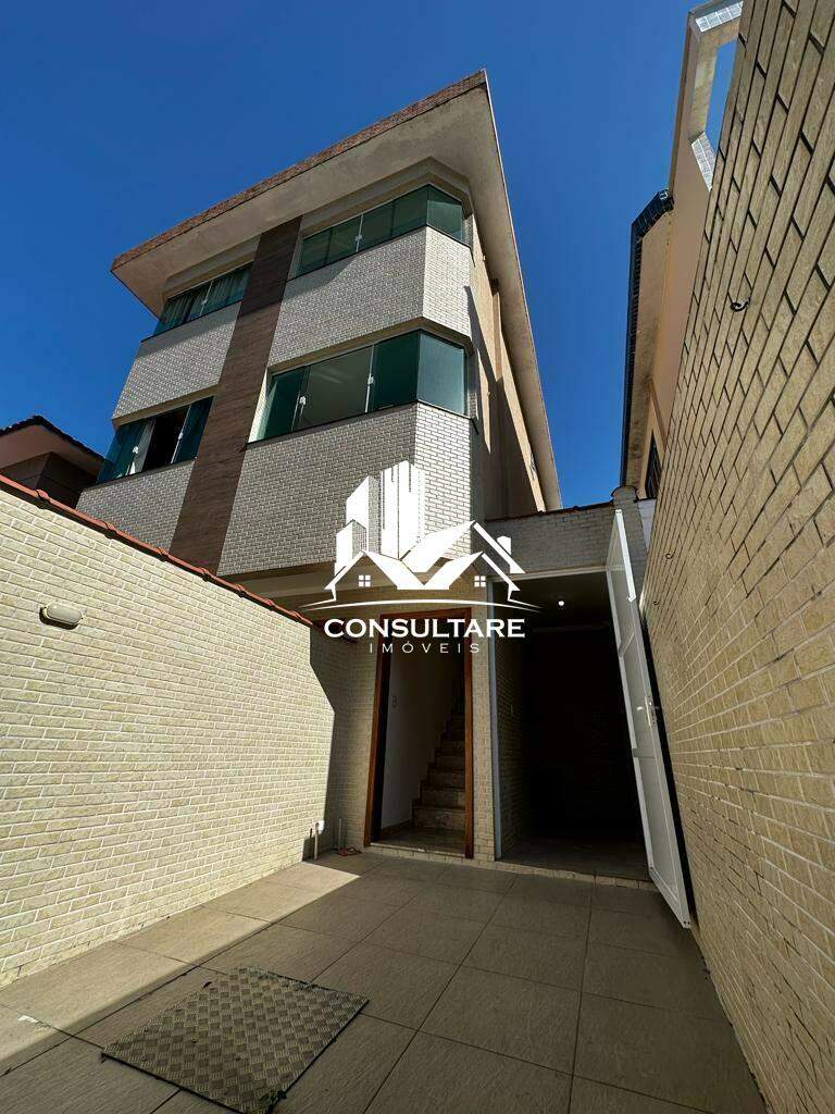 Casa para aluguel no bairro Marapé por 5.300,00: 