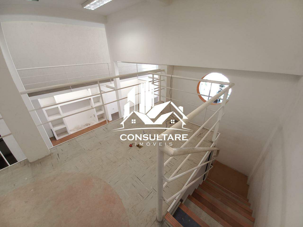 Loja para aluguel no bairro Embaré por 15.000,00: 