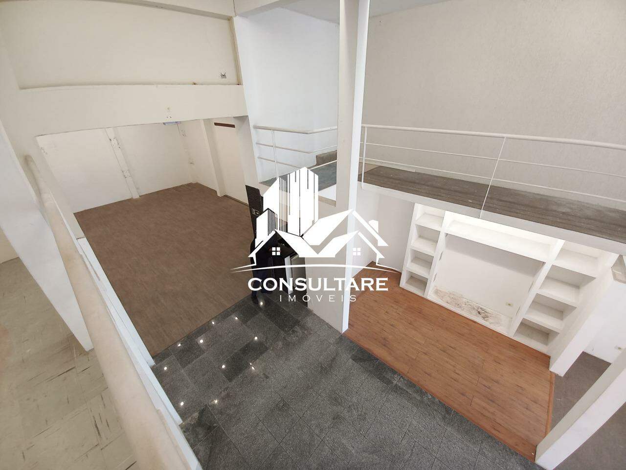 Loja para aluguel no bairro Embaré por 15.000,00: 