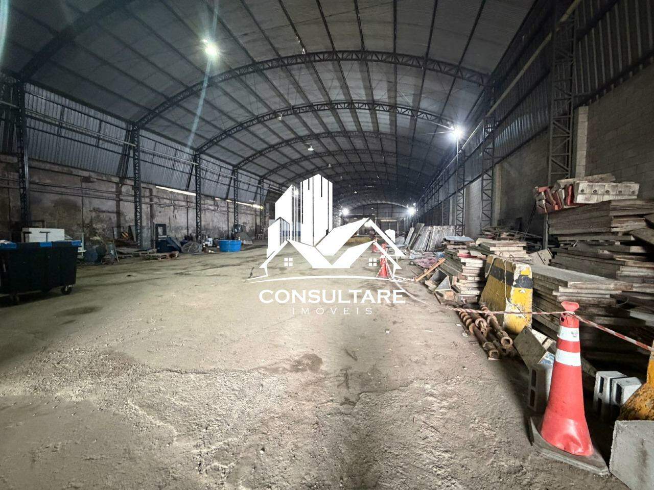 Galpão para aluguel no bairro Centro por 70.000,00: 