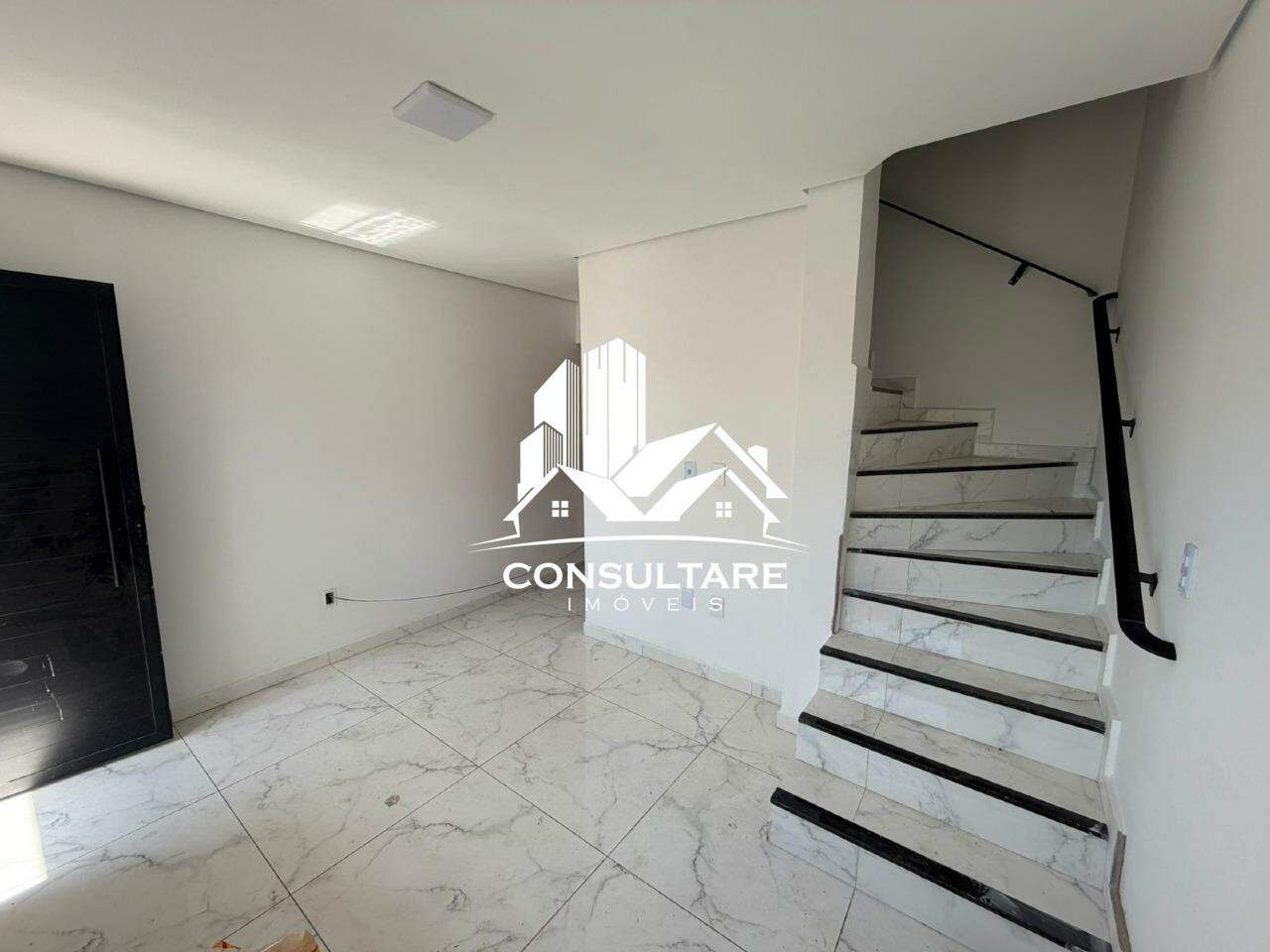 Casa à venda no bairro Parque São Vicente por 370.000,00: 