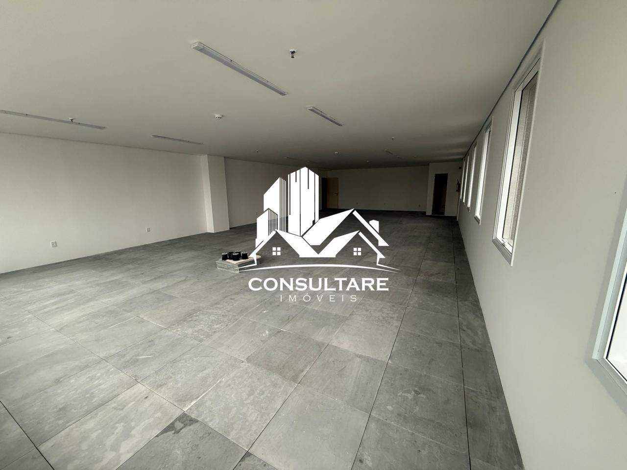 Sala comercial para aluguel no bairro Gonzaga por 10.570,00: 