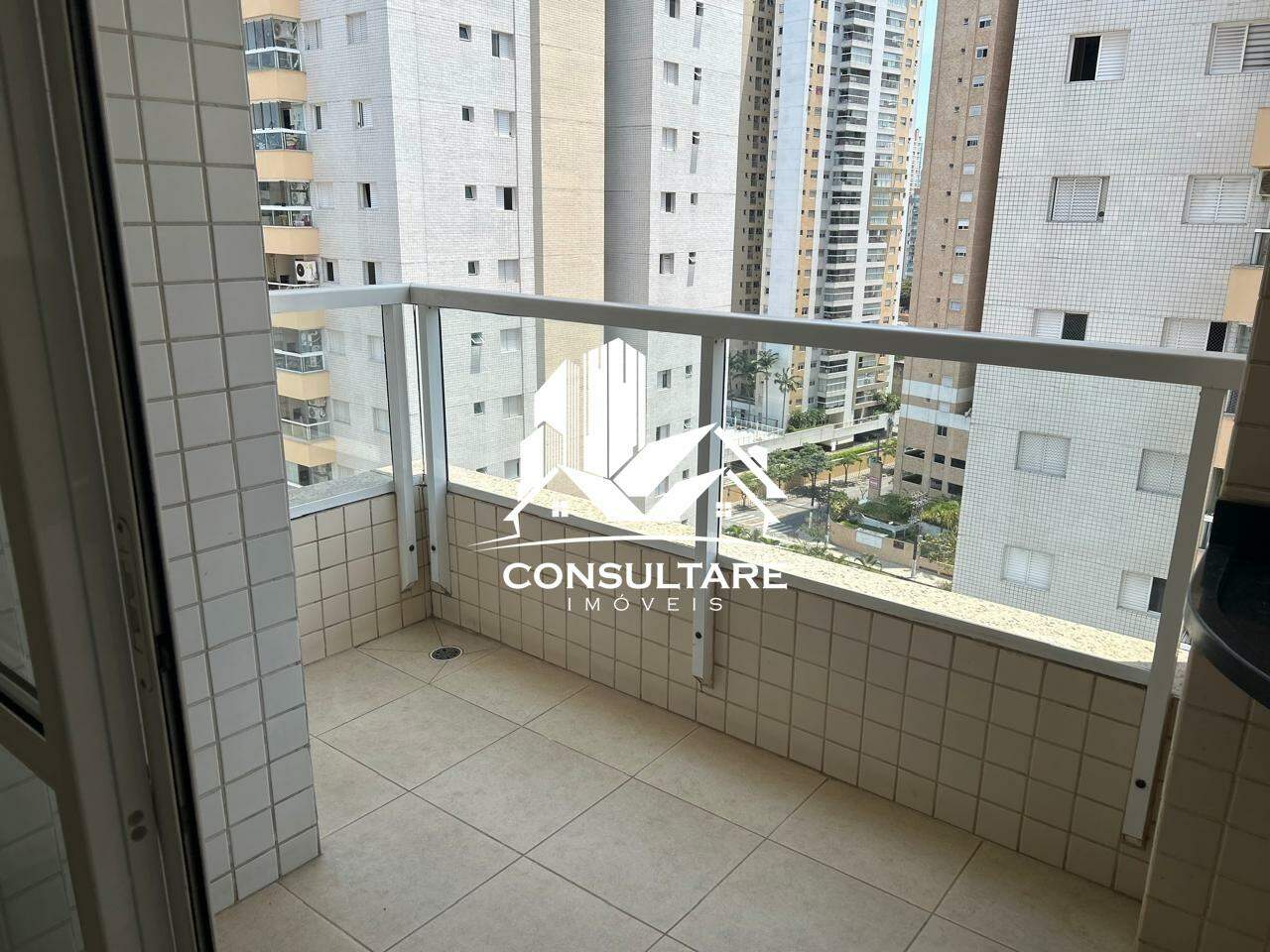 Apartamento para aluguel no bairro Ponta da Praia por 4.400,00: 