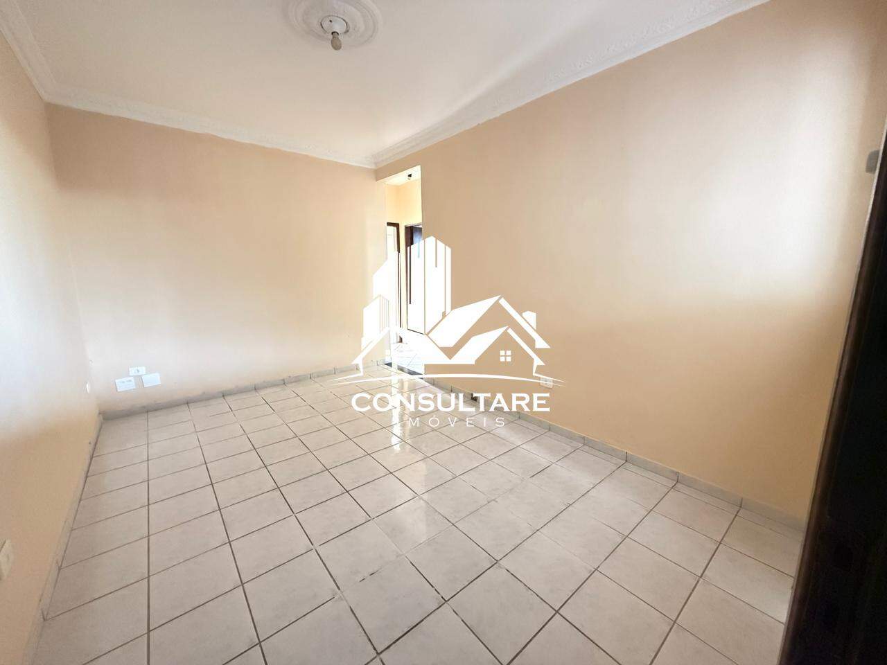Apartamento para aluguel no bairro Macuco por 2.100,00: 