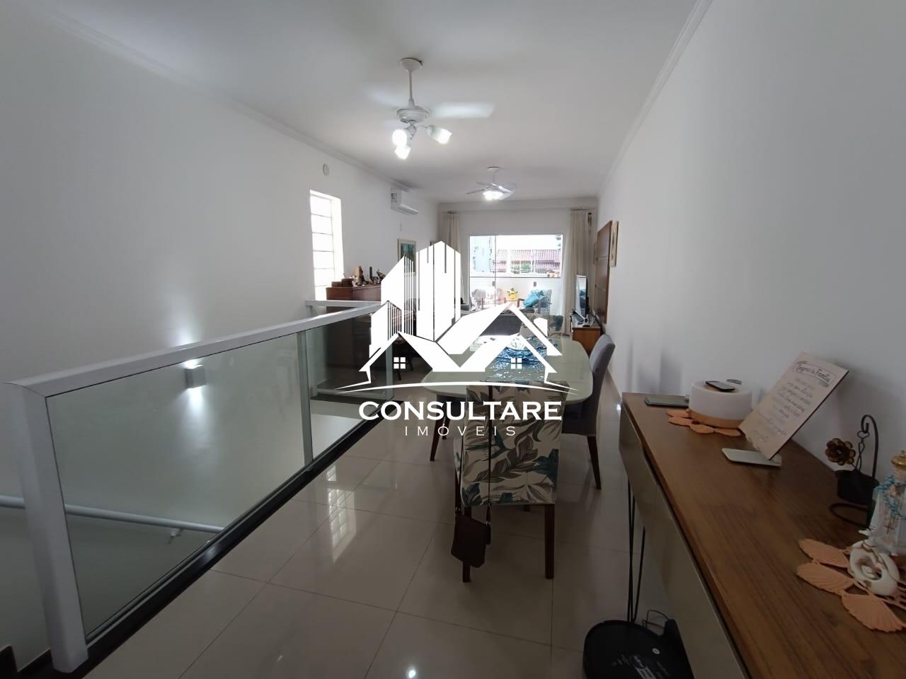 Casa à venda no bairro Ponta da Praia por 790.000,00: 