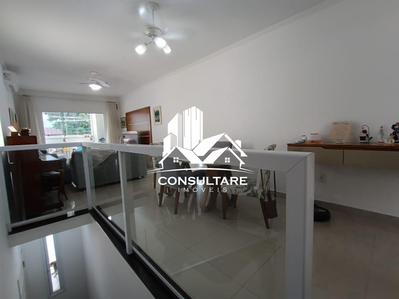 Casa à venda no bairro Ponta da Praia por 790.000,00: 