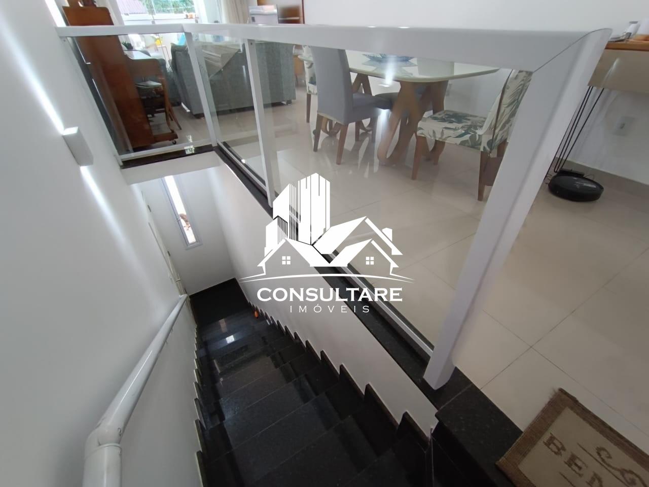 Casa à venda no bairro Ponta da Praia por 790.000,00: 