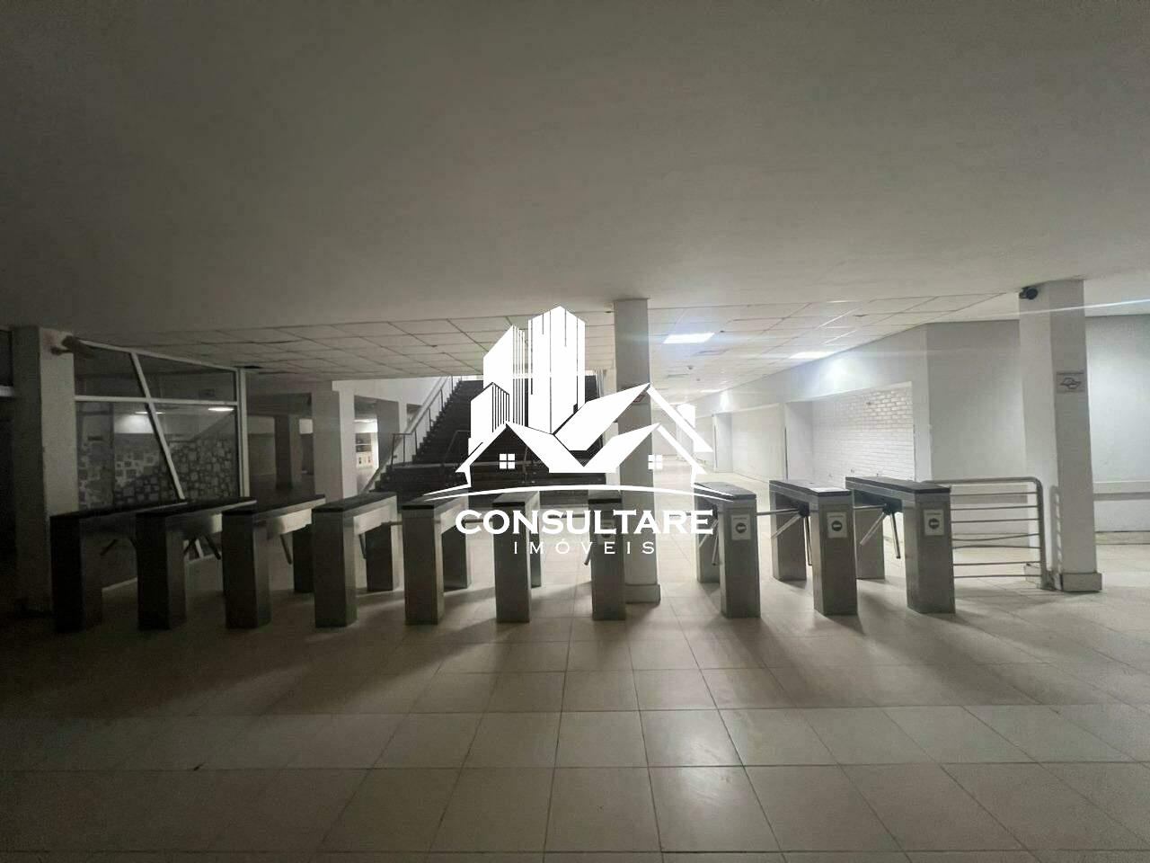 Galpão para aluguel no bairro Centro por 140.000,00: 