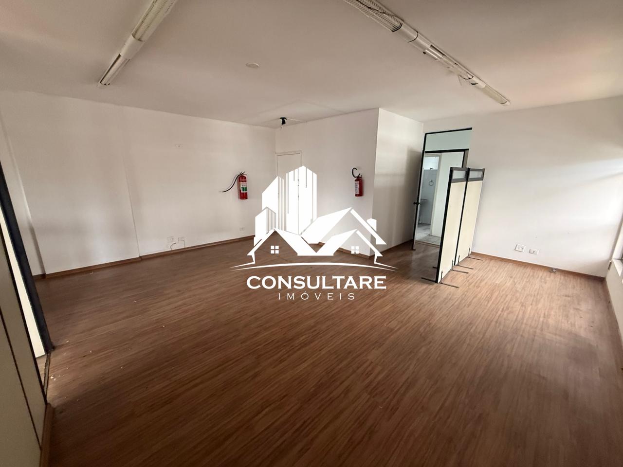 Sala comercial para aluguel no bairro Vila Mathias por 4.300,00: 