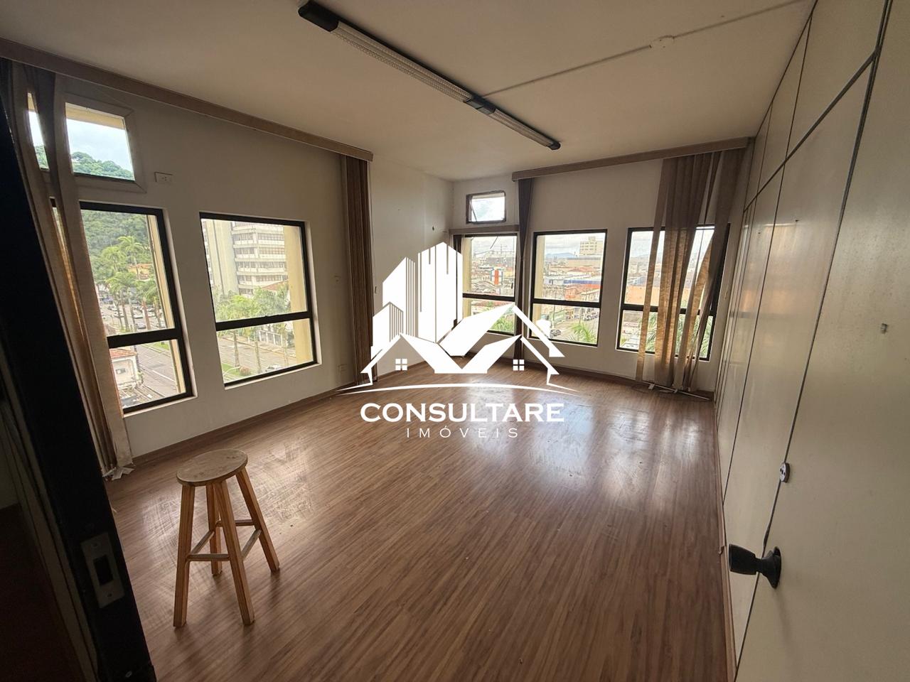 Sala comercial à venda no bairro Vila Mathias por 430.000,00: 