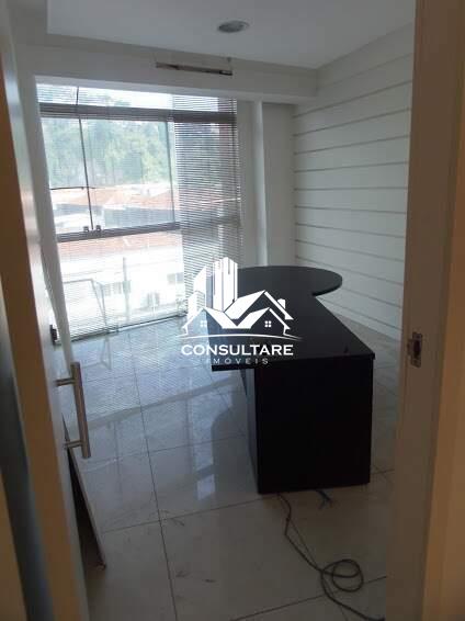 Sala comercial para aluguel no bairro Centro por 5.800,00: 