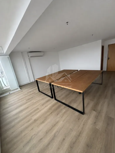 Sala comercial para aluguel no bairro Encruzilhada por 4.800,00: 