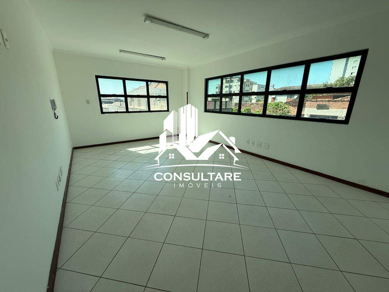 Sala comercial para aluguel no bairro Aparecida por 2.500,00: 