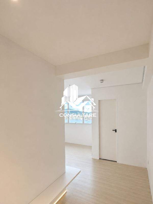 Sala comercial para aluguel no bairro Ponta da Praia por 3.200,00: 