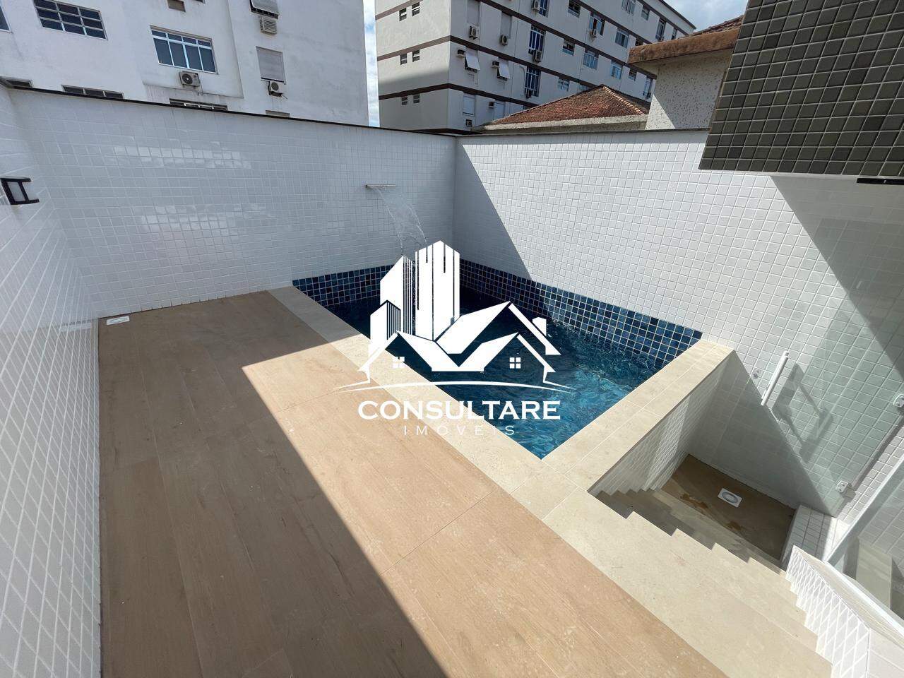 Casa à venda no bairro Embaré por 1.650.000,00: 
