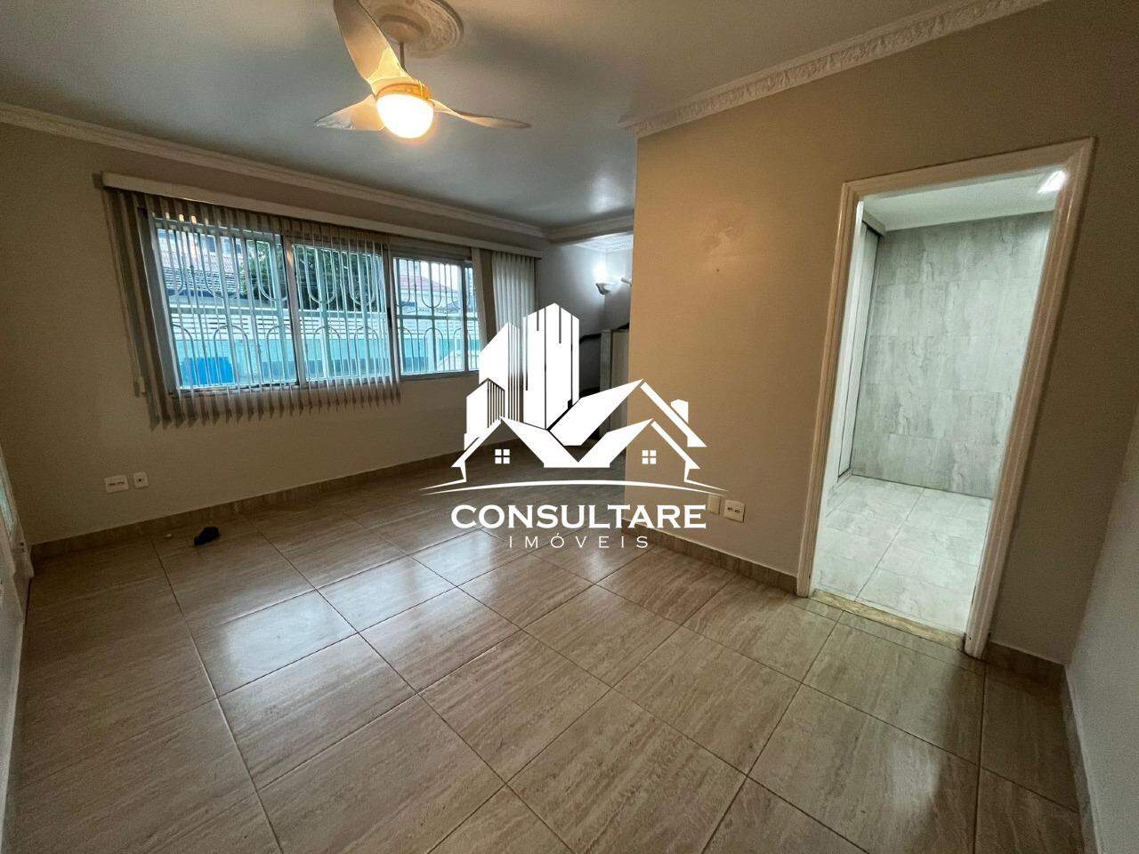 Casa para aluguel no bairro Embaré por 13.000,00: 