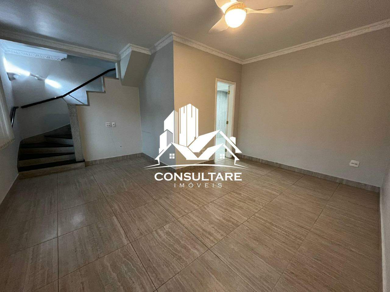 Casa para aluguel no bairro Embaré por 13.000,00: 