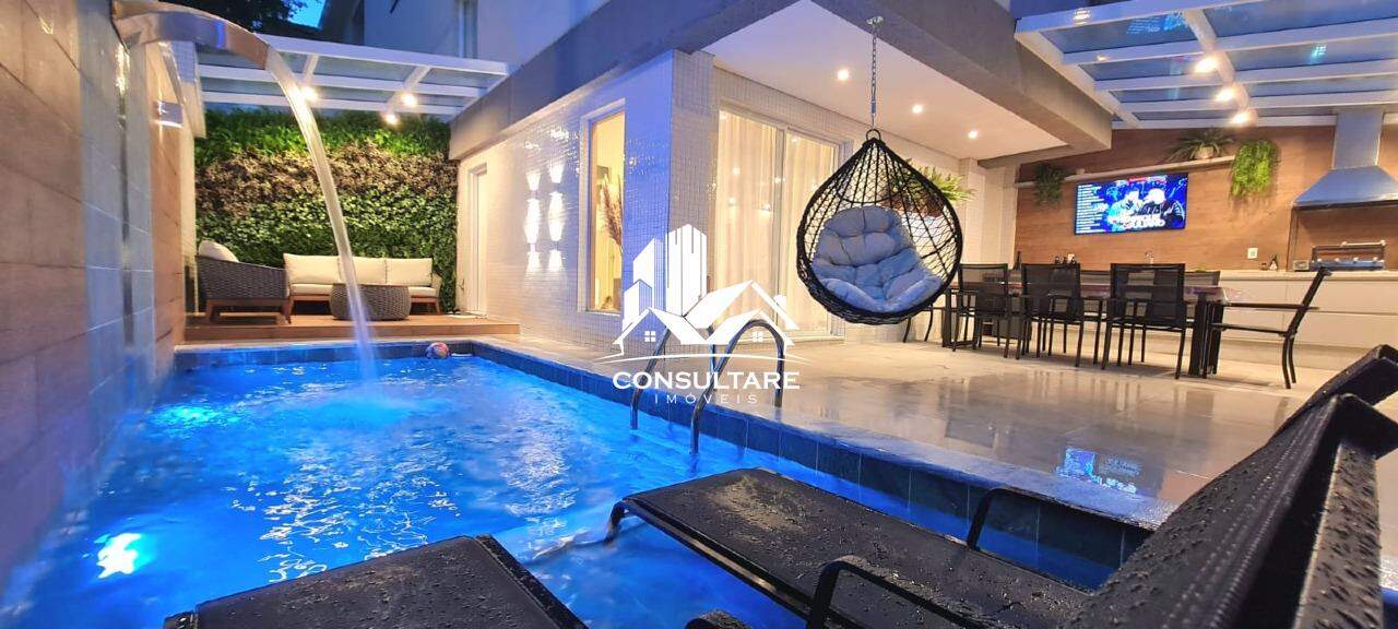 Casa à venda no bairro Embaré por 2.500.000,00: 