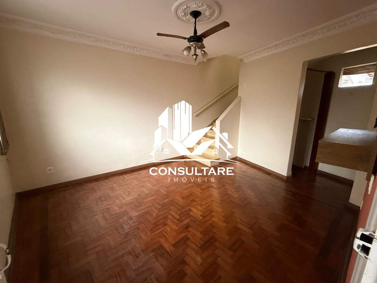 Casa para aluguel no bairro Encruzilhada por 3.000,00: 