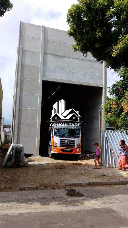 Galpão para aluguel no bairro Macuco por 23.000,00: 